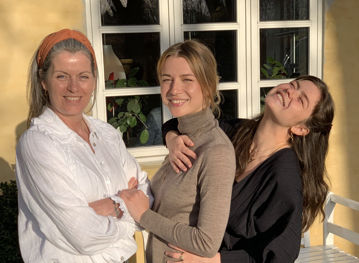 linnea-med-born Kontakt doula Linnea Fødsel i balance